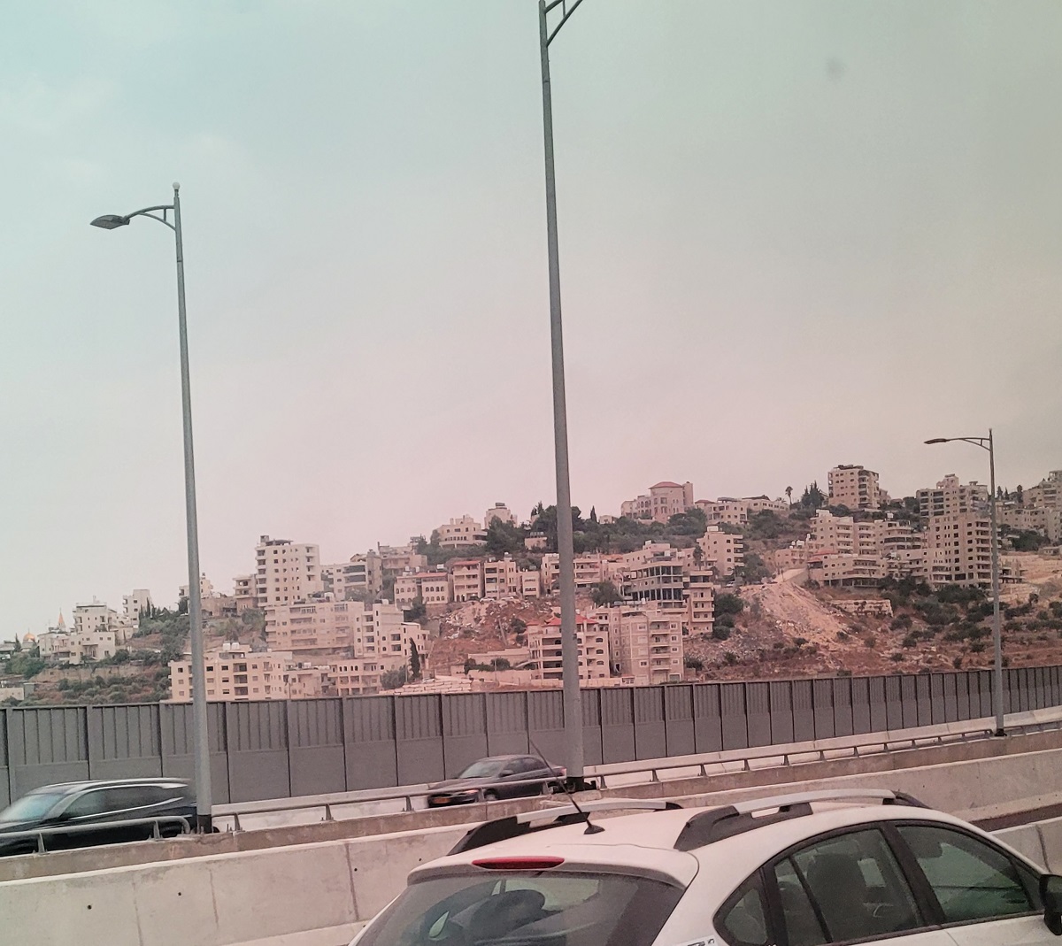 Israeli settlements along the route from Damascus Gate to Hebron