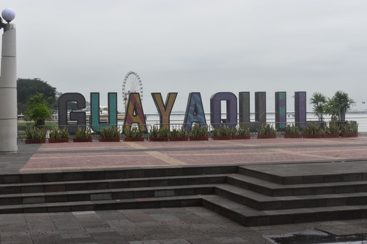 Large colourful freestanding letters at the waterfront spell out "GUAYAQUIL"